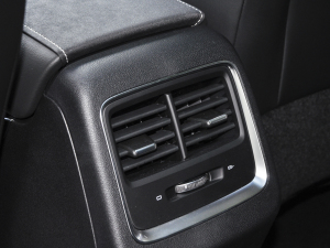 2022X 1.8TD 7DCT  п؅^