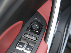 2022X 1.8TD 7DCT  п؅^(q)