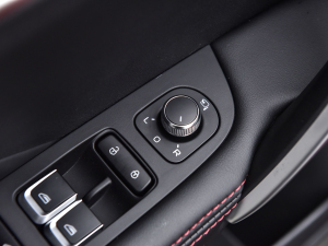 20221.5T ePro 85KMsҫ п؅^