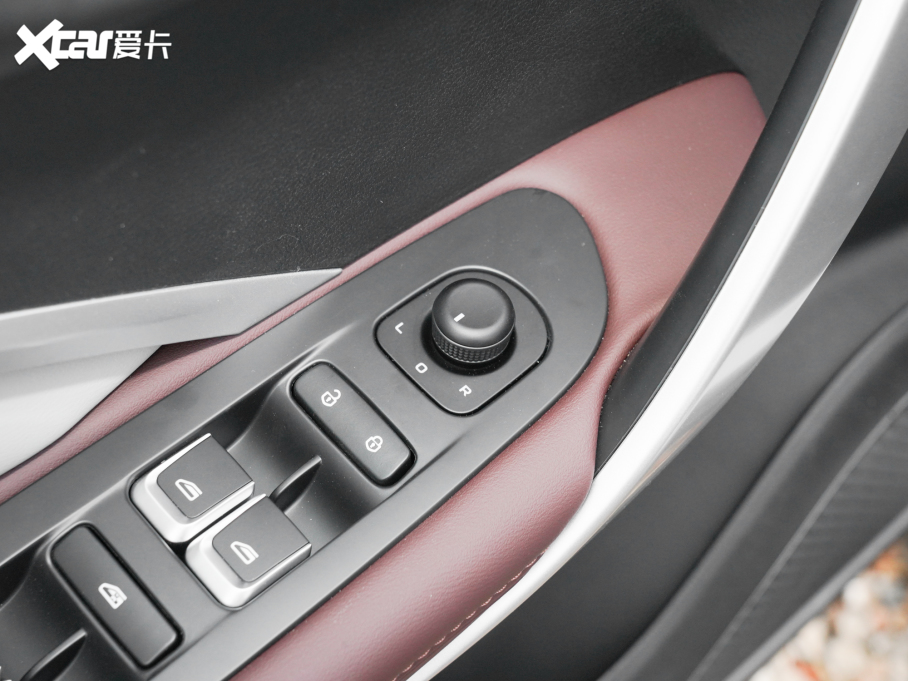 2022HԴ 1.5TD PHEV ׽m