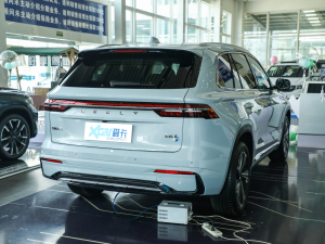 2022款1.5T 雷神Hi·X油电混动版 Super睿 右后45度
