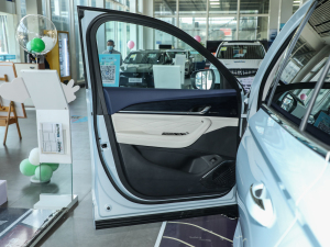 20221.5T HiX늻Ӱ Super {λ܇T