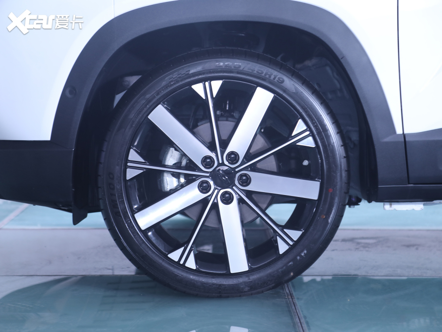 2023ICON 1.5TD ɿ