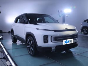 2023款1.5TD 巧克力醇臻版 右前45度