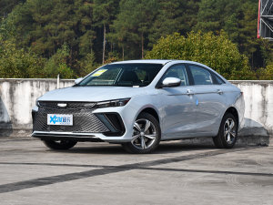 2022款1.5TD-DHT Pro 100KM Super净 左前45度
