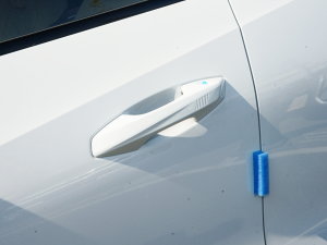2023款2.0TD DCT尊贵型 主驾门拉手