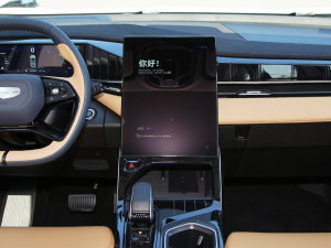 2023款2.0TD DCT尊贵型 中控台