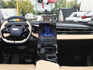 2023款1.5TD DCT尊贵型 中控台