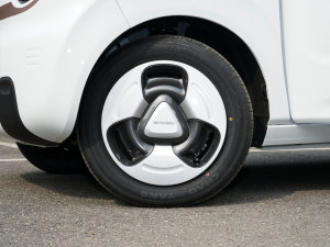 2023款熊猫mini 200km 灵动熊 轮圈