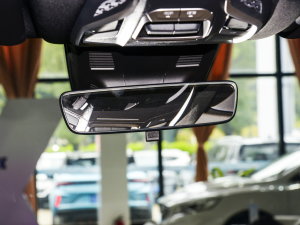 2023款2.0T DCT豪华型 车内后视镜