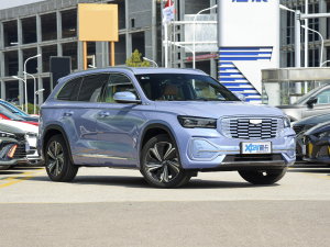 2023款1.5T DHT增程电动旗舰版 右前45度