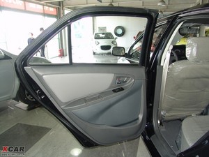 2009款1.5L 手动豪华版 空间座椅