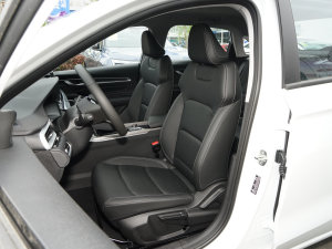 2023款第4代冠军版 1.5L CVT豪华型 主驾驶座椅