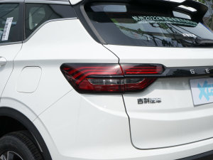 2023款1.5T DCT铂金版 尾灯