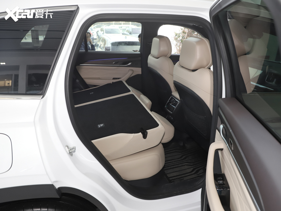 2025ԽL | 2.0TD ԄӔǰ