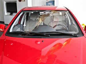 2013款1.5L 手动精英版 雨刷
