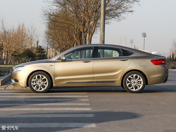 吉利汽車2015款博瑞