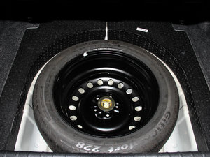 2015款1.8T 自动旗舰型 备胎