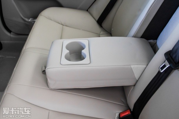 吉利汽車2014款新帝豪三廂