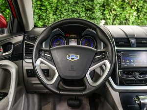 2014款三厢 1.3T CVT尊贵型 方向盘