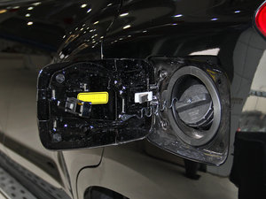 2014款2.4L 手动四驱尊贵型 油箱盖