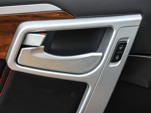 2015\Ӱ 2.0L ԄӺA g