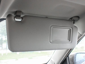 2015\Ӱ 2.0L ԄӺA g