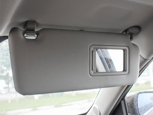 2015\Ӱ 2.0L ԄӺA g