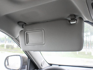 2015\Ӱ 2.0L ԄӺA g