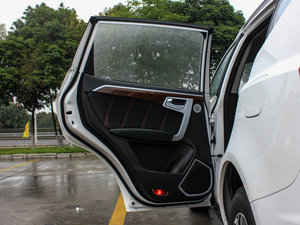 2015款运动版 2.0L 自动尊享型 左后车门