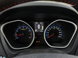 2015款运动版 2.0L 自动尊享型 仪表