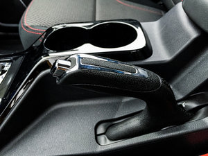 2015款运动版 2.0L 自动尊享型 驻车制动器