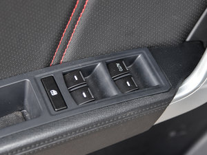 2015\(yn)(dng) 2.0L Ԅ(dng)F {܇ƅ^(q)	