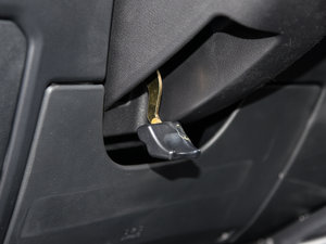 2015\Ӱ 2.0L ԄF п؅^(q)