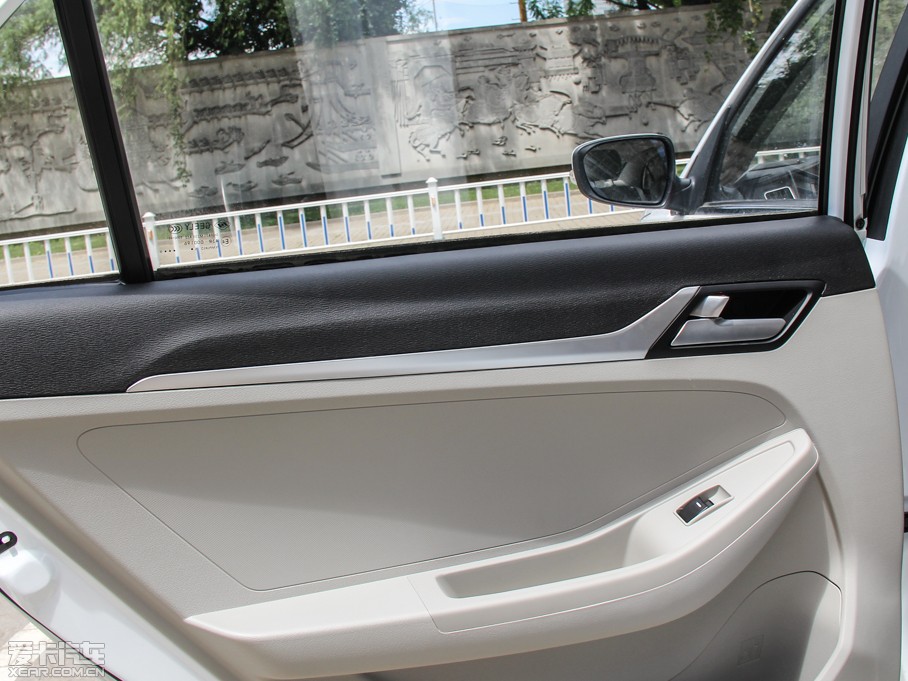 2015h(yun) 1.3T ք(dng)F