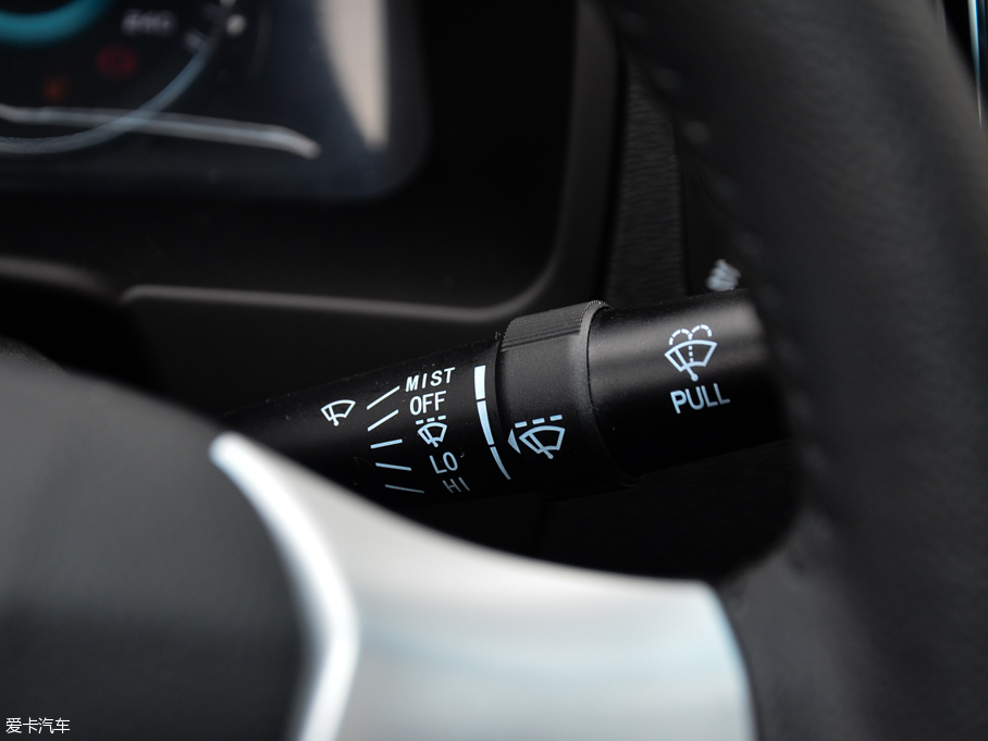 2015���h�� 1.5L �ք��Ҹ���