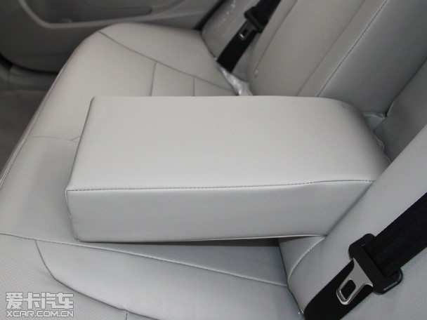 吉利汽車2015款遠(yuǎn)景