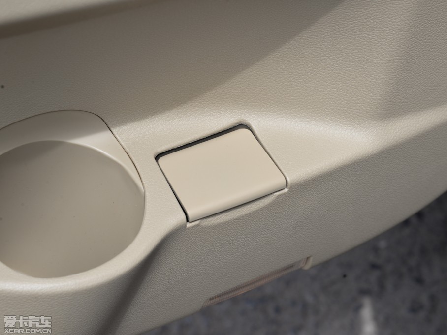 2015EC8 2.0L Ԅ(dng)Ӣ