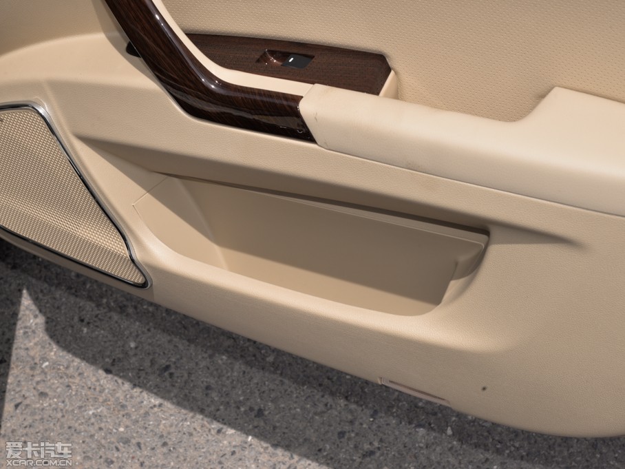 2015���EC8 2.0L �ԄӾ�Ӣ��