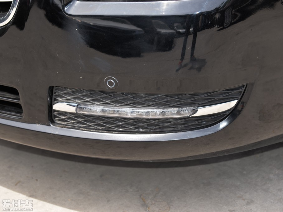 2015���EC8 2.0L �Ԅ����F��