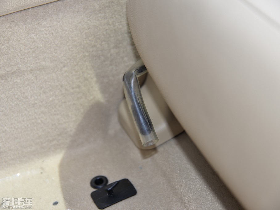 2015���EC8 2.0L �Ԅ����F��