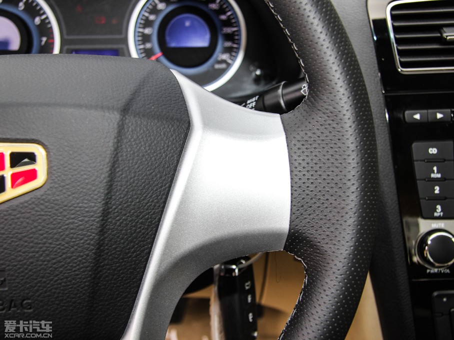 2015���EC8 2.0L �ք�(d��ng)�M(j��n)ȡ��