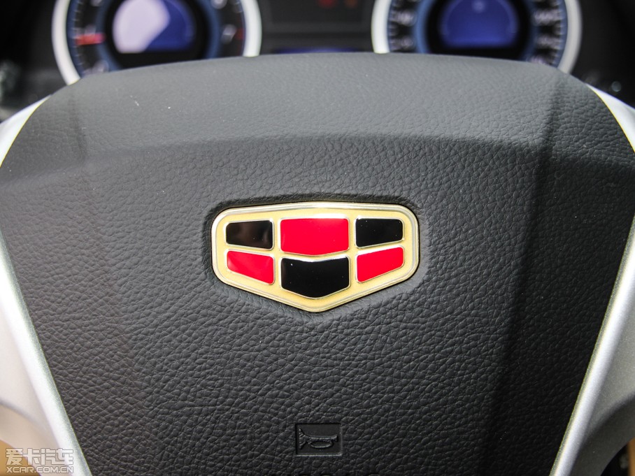 2015���EC8 2.0L �ք��M(j��n)ȡ��