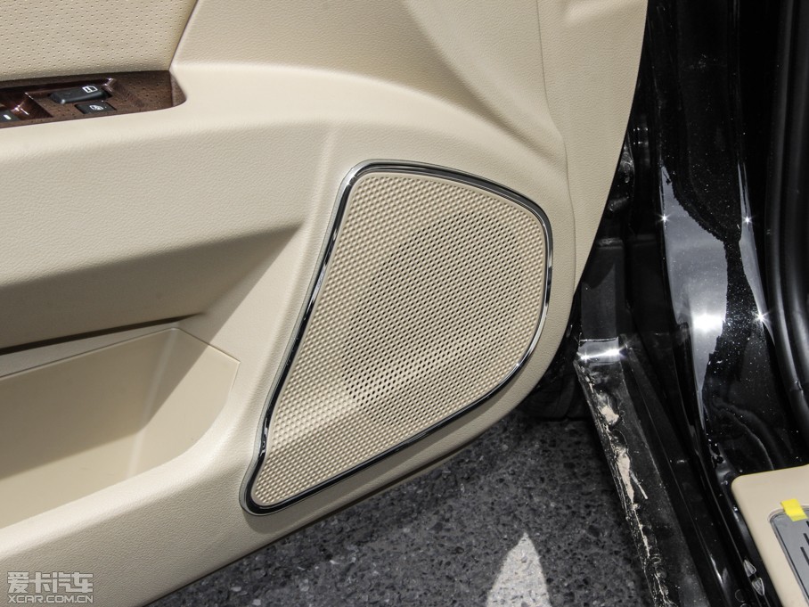 2015���EC8 2.0L �ք��Mȡ��