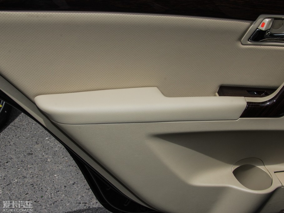 2015���EC8 2.0L �ք��M(j��n)ȡ��