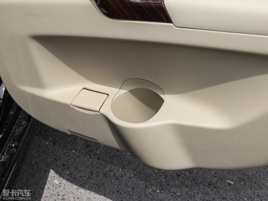 2015���EC8 2.0L �ք�(d��ng)�M(j��n)ȡ��