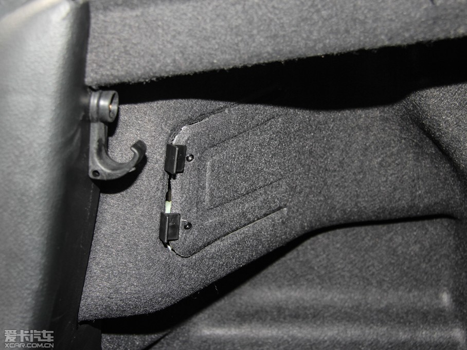 2015���EC8 2.0L �ք��Mȡ��