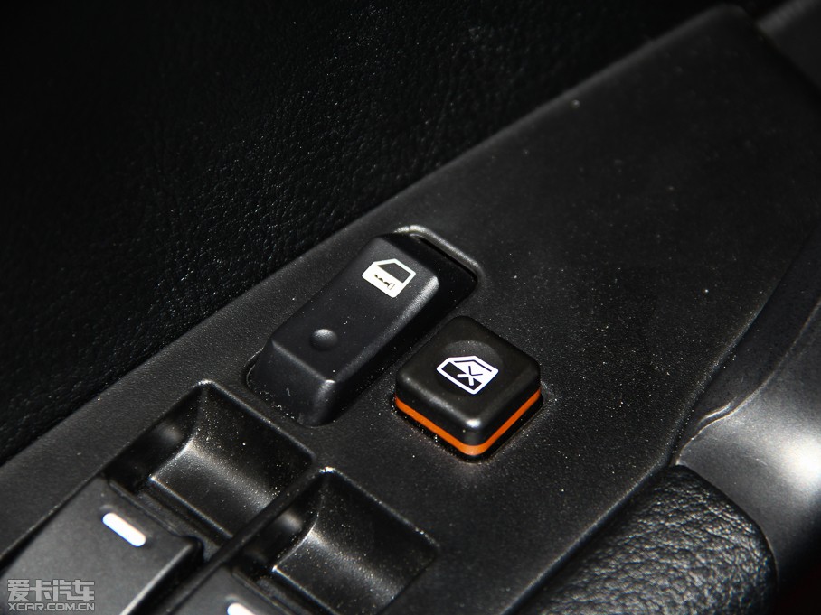 2015��Ӣ��C5�Ɏ� 1.5L �ք����F��