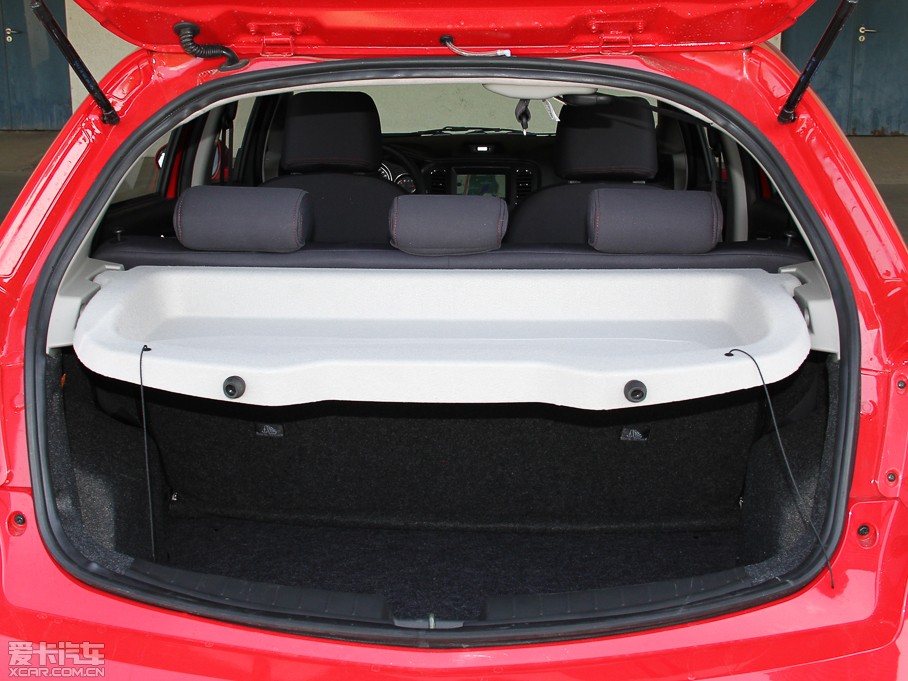 2015��Ӣ��C5�Ɏ� 1.5L �ք�(d��ng)���F��