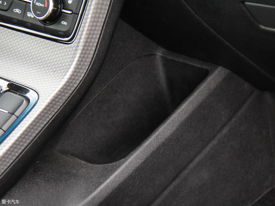 2016��ۺ�GS �\�Ӱ� 1.3T DCT������